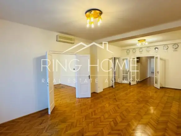 RH342 &ndash; ELAD&Oacute; VIL&Aacute;GOS, 139 M&sup2;-ES NAGYPOLG&Aacute;RI LAK&Aacute;S