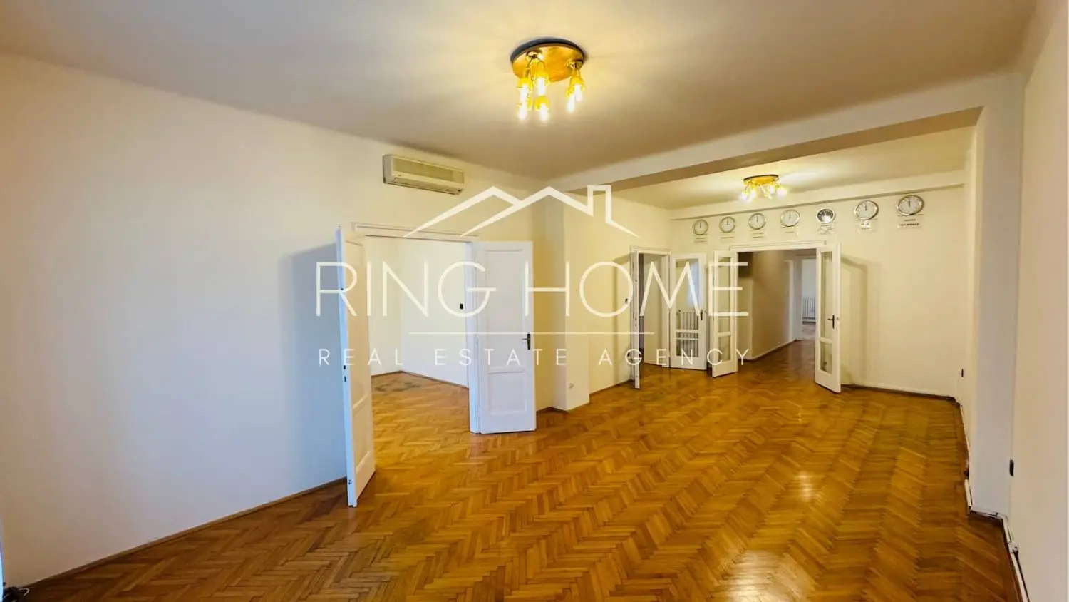 RH342 – ELADÓ VILÁGOS, 139 M²-ES NAGYPOLGÁRI LAKÁS