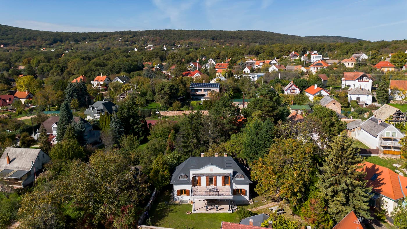 ELADÓ PANORÁMÁS CSALÁDI HÁZ BALATONSZEPEZDEN
