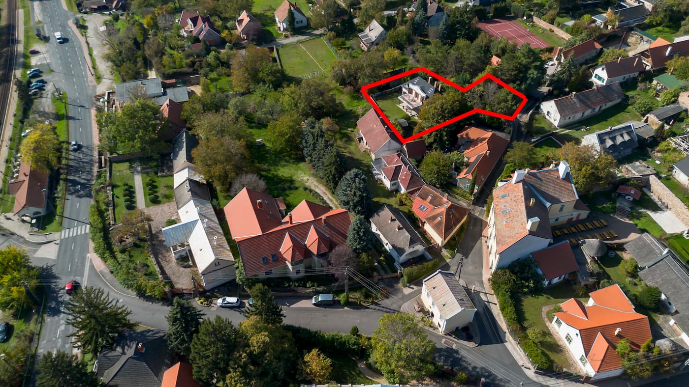 ELADÓ PANORÁMÁS CSALÁDI HÁZ BALATONSZEPEZDEN
