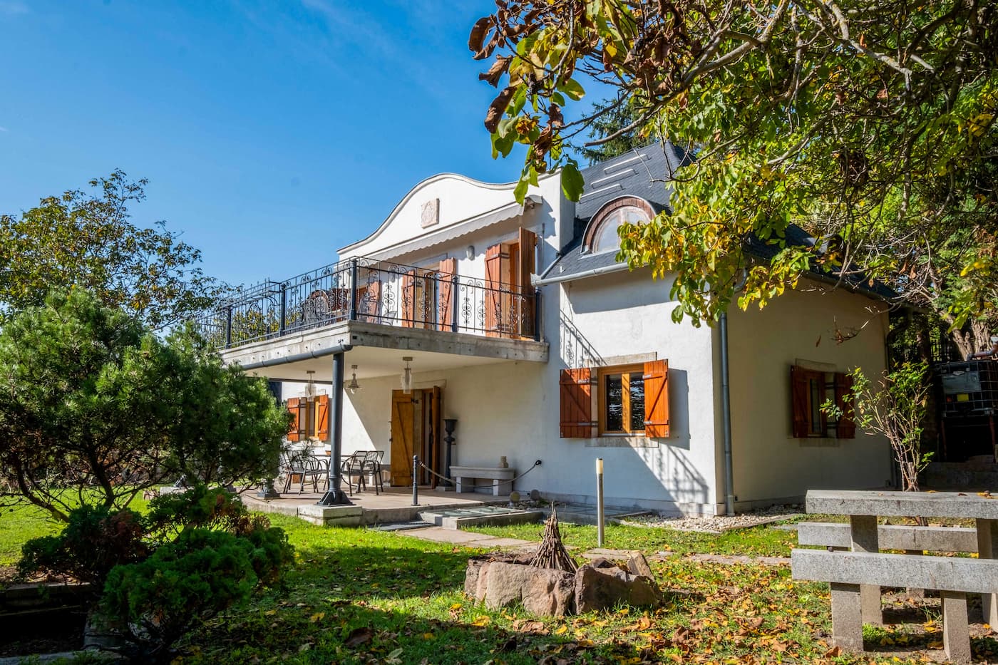 ELADÓ PANORÁMÁS CSALÁDI HÁZ BALATONSZEPEZDEN