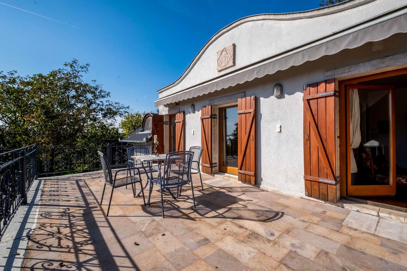 ELADÓ PANORÁMÁS CSALÁDI HÁZ BALATONSZEPEZDEN